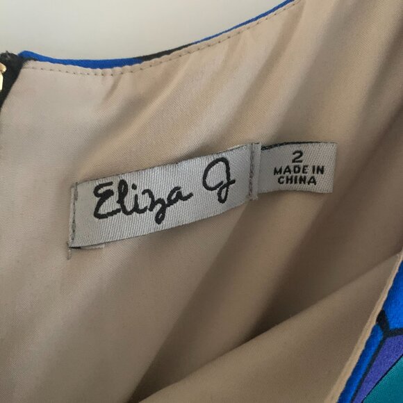 Geometric Shift Cocktail Dress - Picture 2 of 6